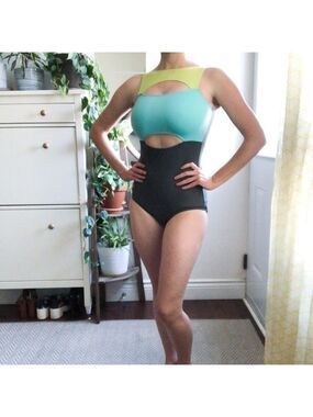 𝅺Handmade cutout neon bodysuit
